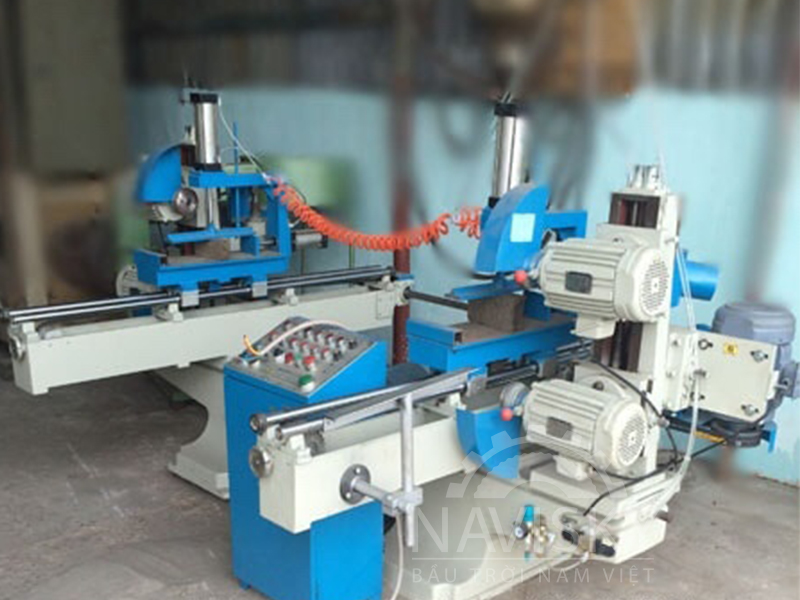 MÁY CẮT PHAY 2 ĐẦU TỰ ĐỒNG
