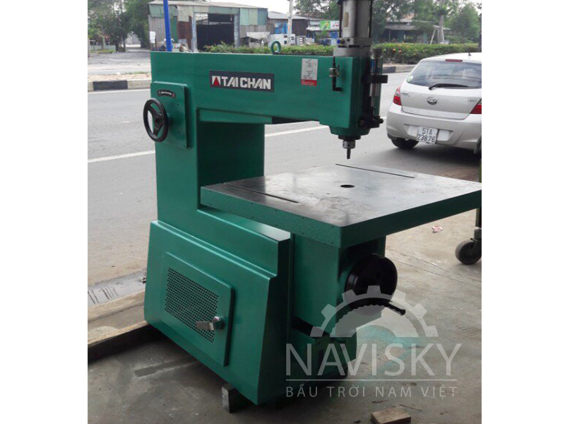 Máy phay router đứng hơi
