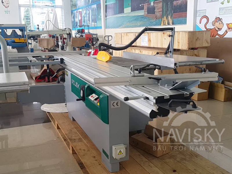 Máy cưa bàn trượt nhập khẩu