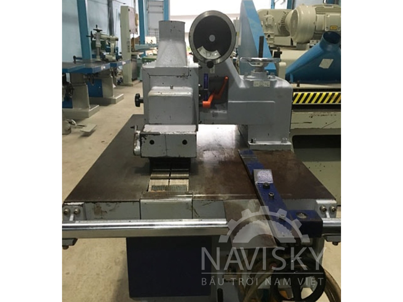 MÁY CƯA RIPSAW LƯỠI TRÊN CARPENTER