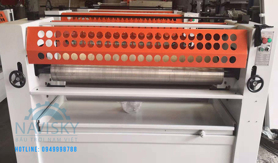 MÁY BÔI KEO GỖ TỰ ĐỘNG 1300MM